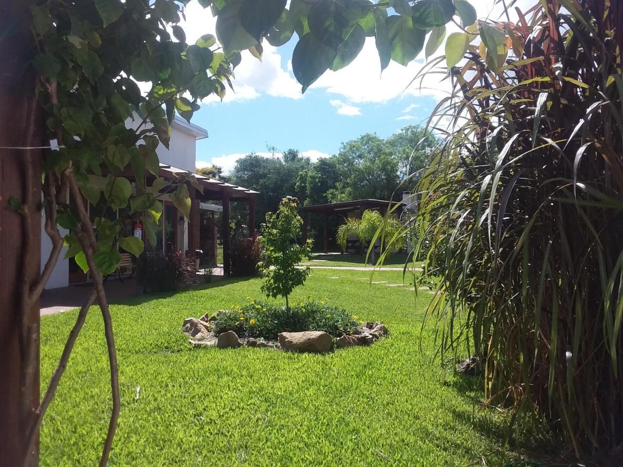 Complejo Juanjo Ramos Hotel Termas del Dayman Exterior photo